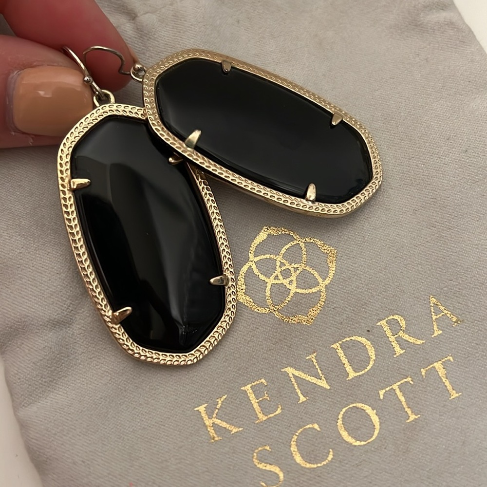 Kendra Scott Danielle Earrings